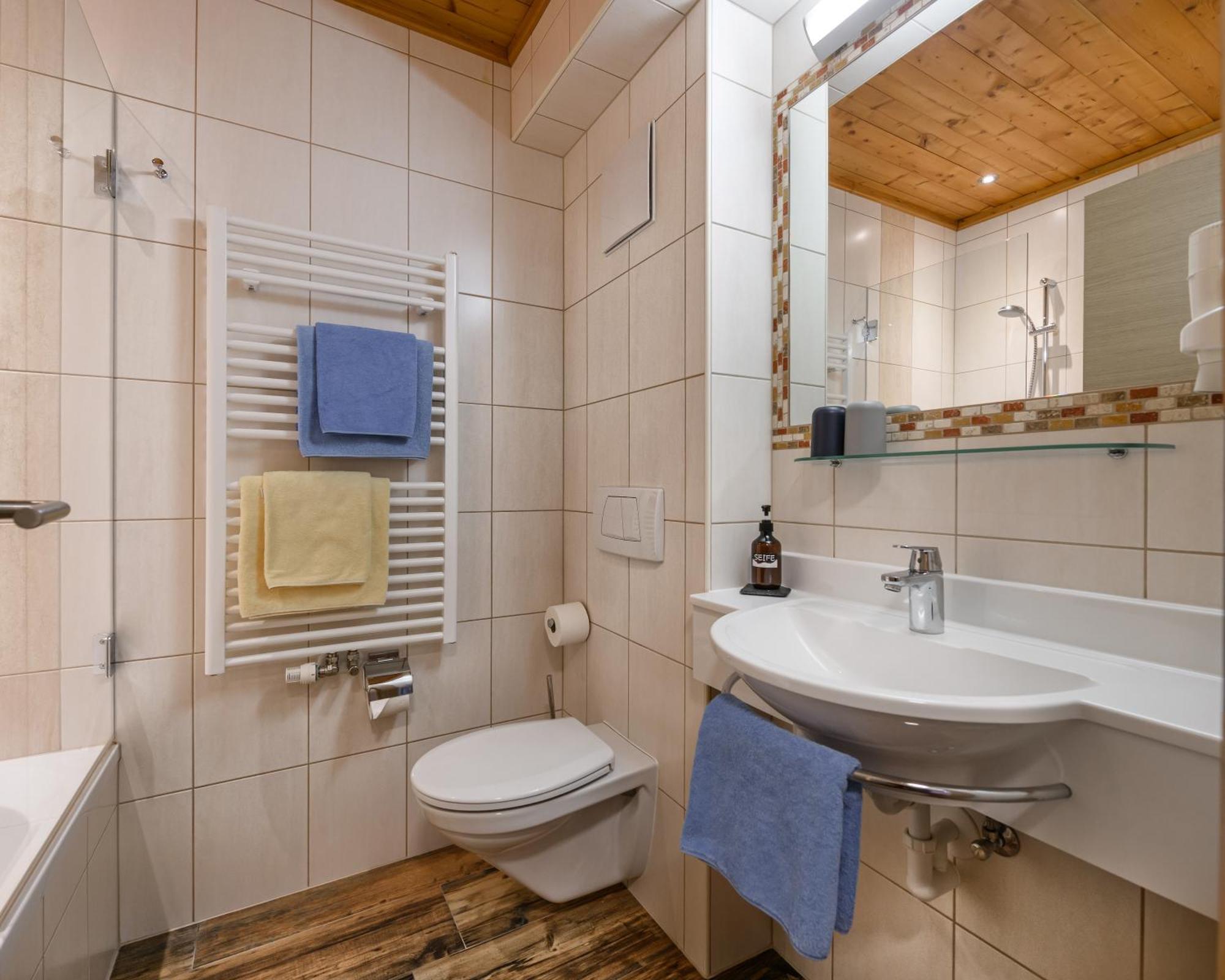 Ferienhaus Birgit - Inklusive Eintritt Alpentherme Bad Hofgastein Buitenkant foto