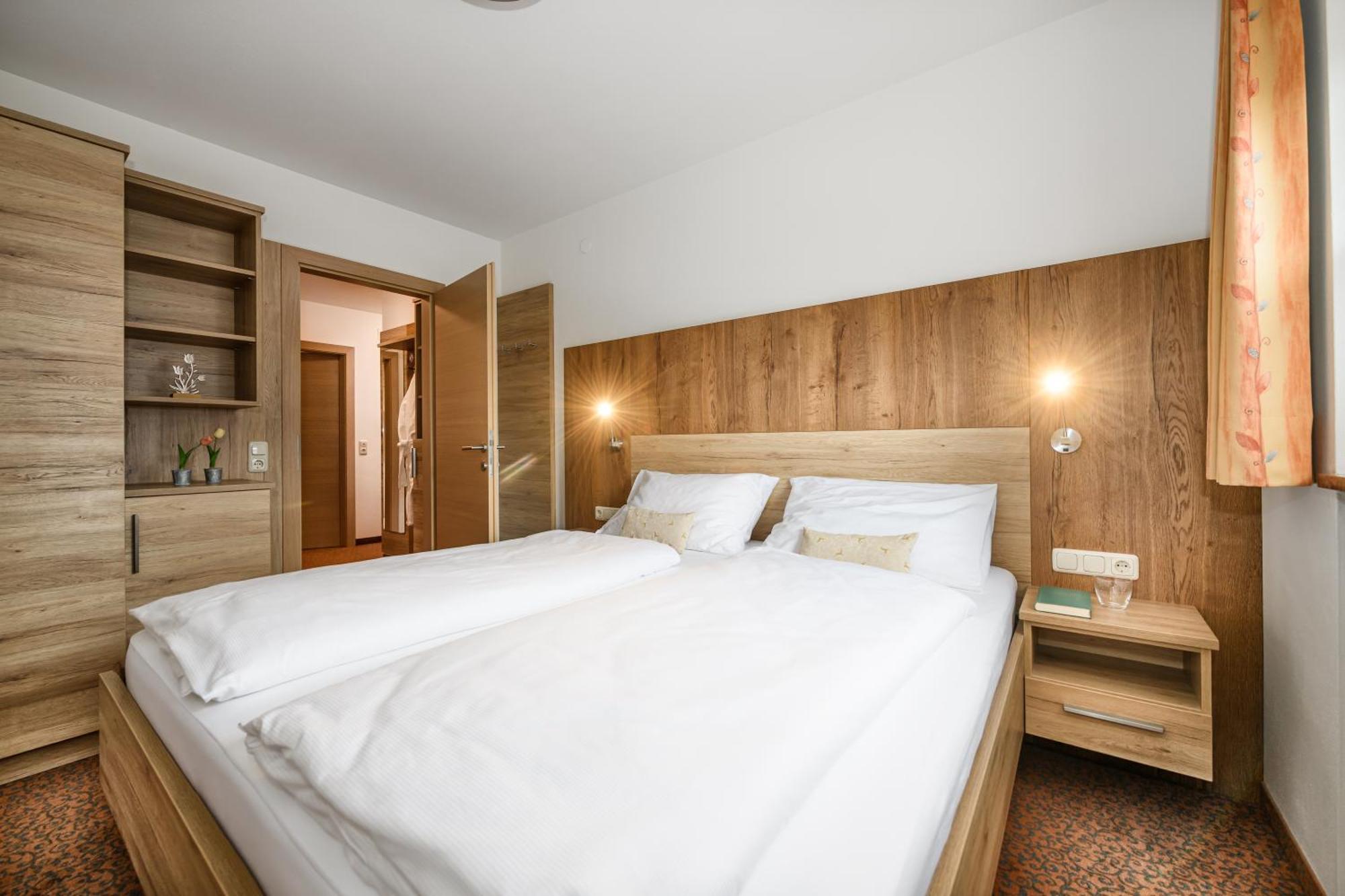 Ferienhaus Birgit - Inklusive Eintritt Alpentherme Bad Hofgastein Buitenkant foto