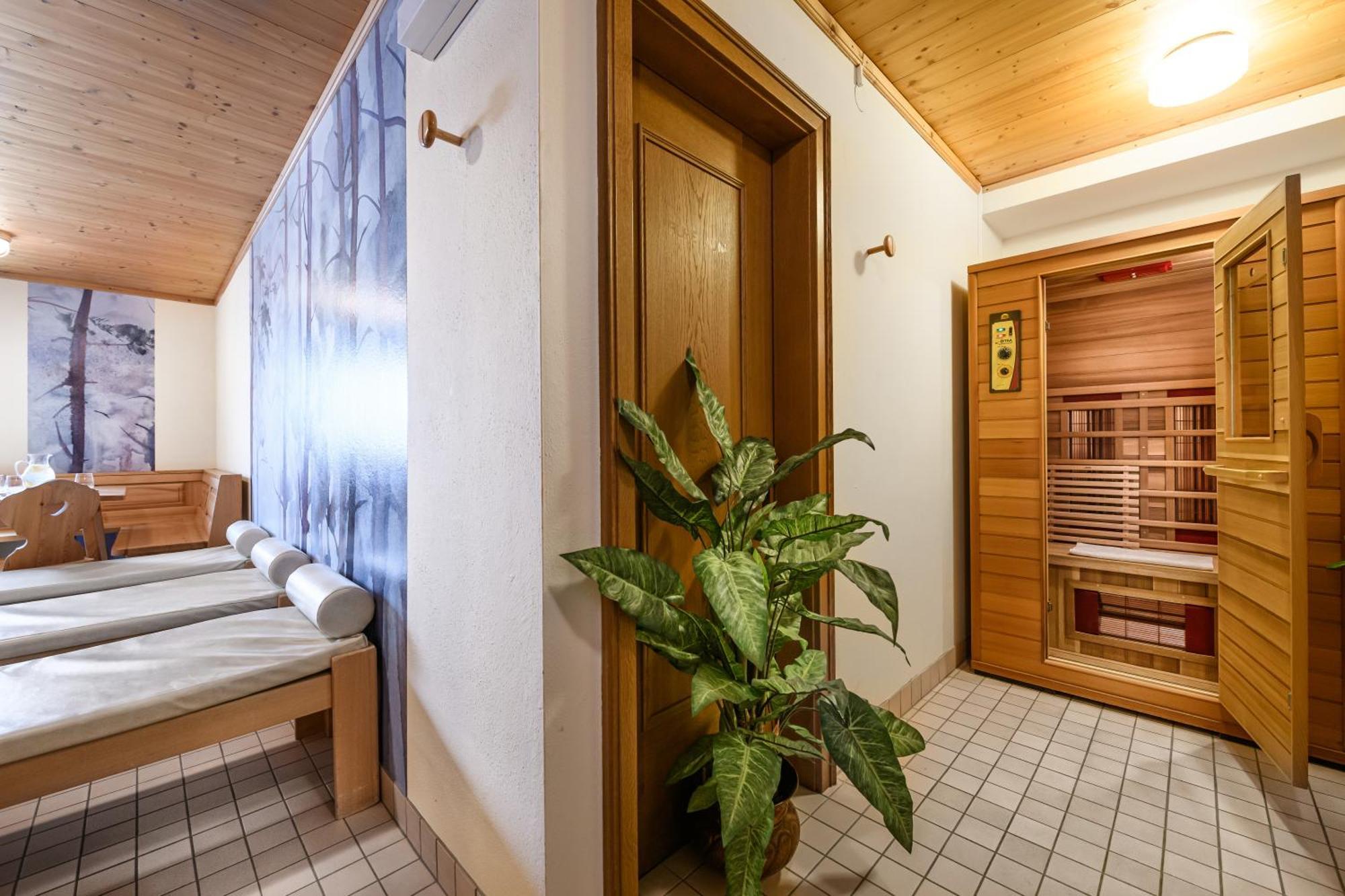 Ferienhaus Birgit - Inklusive Eintritt Alpentherme Bad Hofgastein Buitenkant foto
